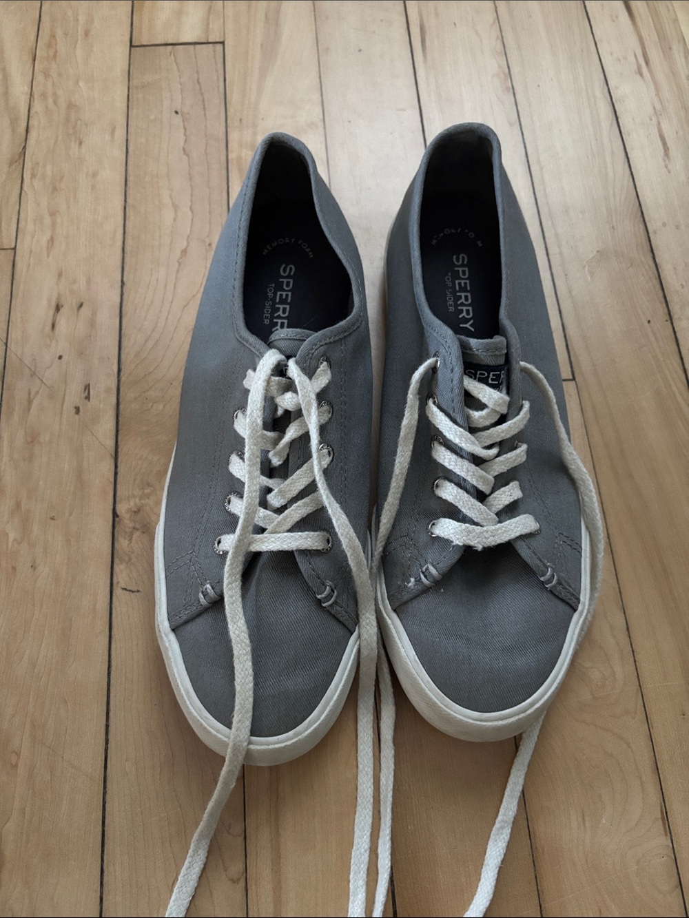 Sperry Men’s Gray Canvas Low-Top Sneakers with White Laces
